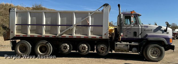 image for item DW2320 1994 Mack CL713 Granite Series dump truck