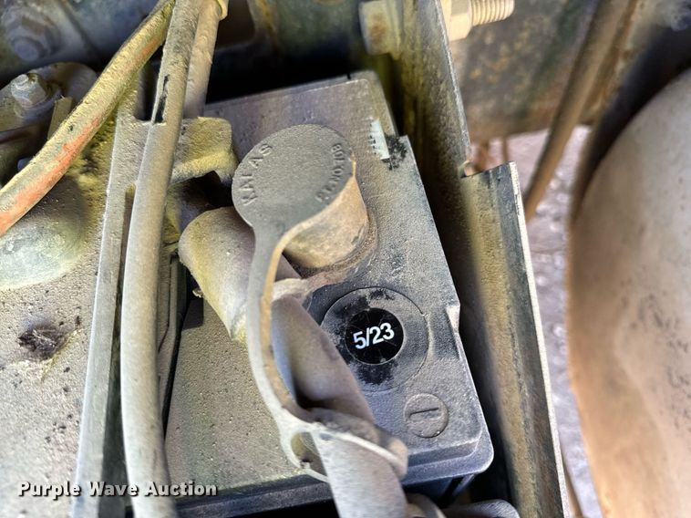 image for item DW2320 1994 Mack CL713 Granite Series dump truck