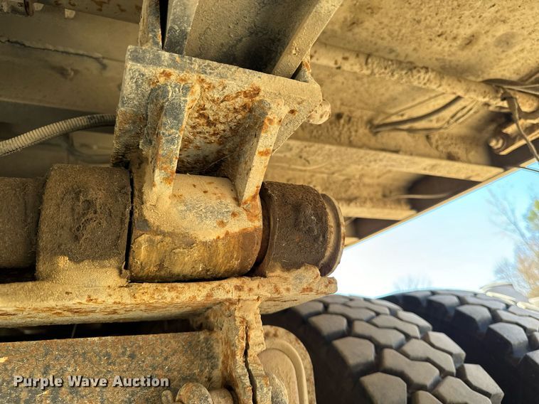 image for item DW2320 1994 Mack CL713 Granite Series dump truck