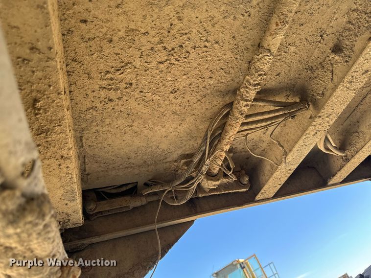 image for item DW2320 1994 Mack CL713 Granite Series dump truck