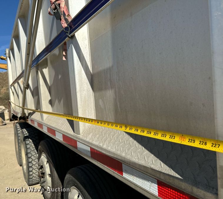 image for item DW2320 1994 Mack CL713 Granite Series dump truck