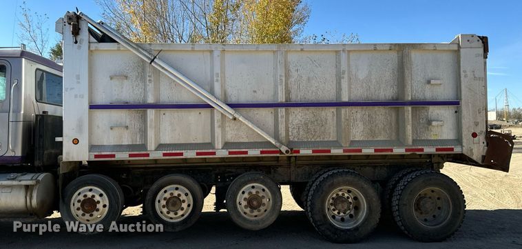 image for item DW2320 1994 Mack CL713 Granite Series dump truck