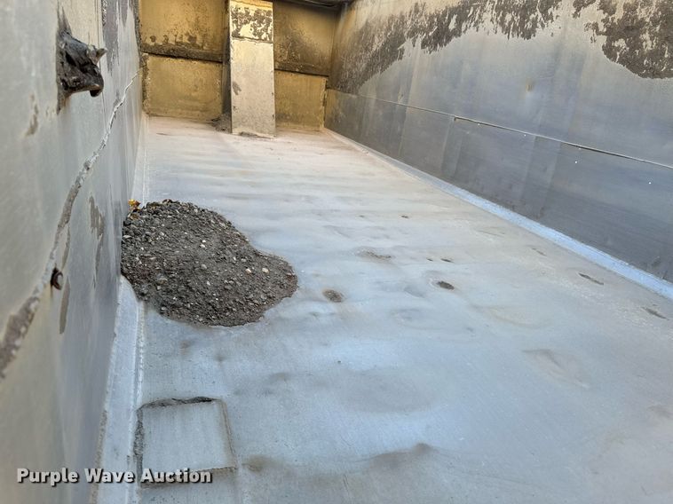 image for item DW2320 1994 Mack CL713 Granite Series dump truck