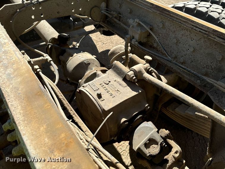 image for item DW2320 1994 Mack CL713 Granite Series dump truck