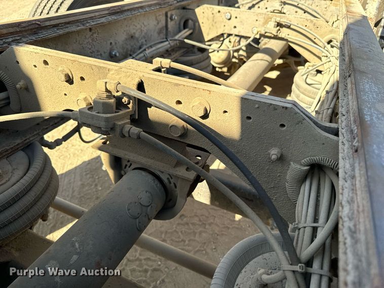 image for item DW2320 1994 Mack CL713 Granite Series dump truck