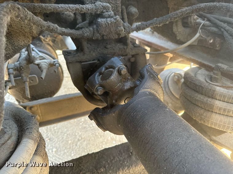 image for item DW2320 1994 Mack CL713 Granite Series dump truck