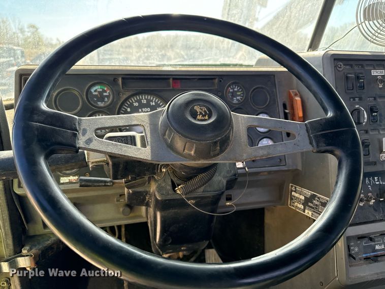 image for item DW2320 1994 Mack CL713 Granite Series dump truck