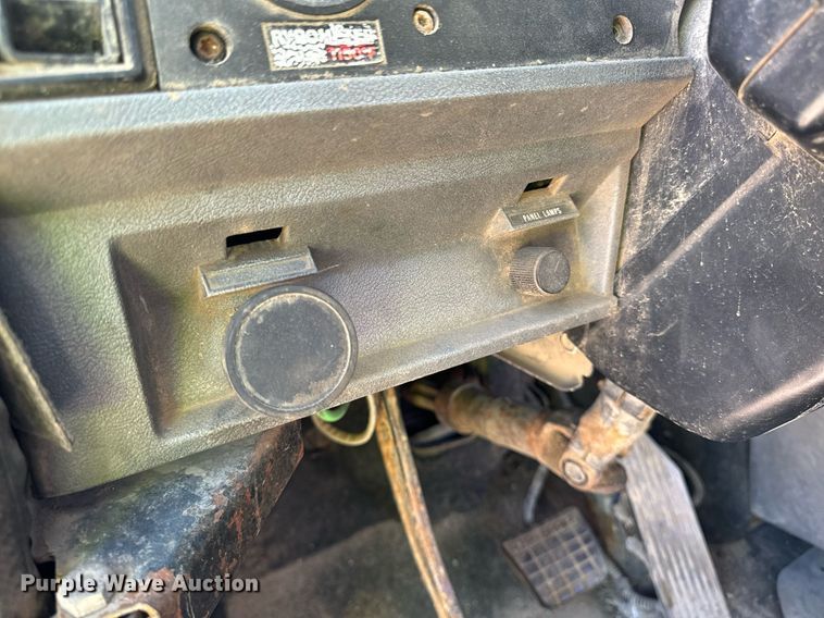 image for item DW2320 1994 Mack CL713 Granite Series dump truck