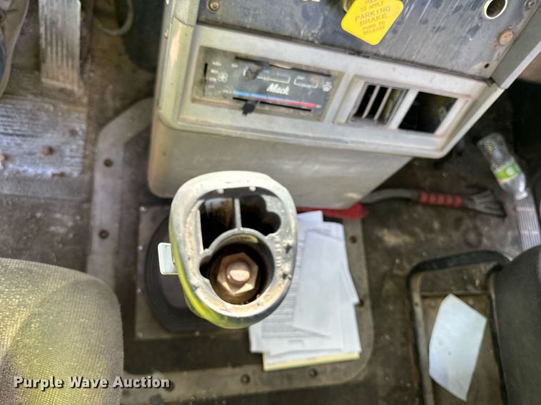 image for item DW2320 1994 Mack CL713 Granite Series dump truck