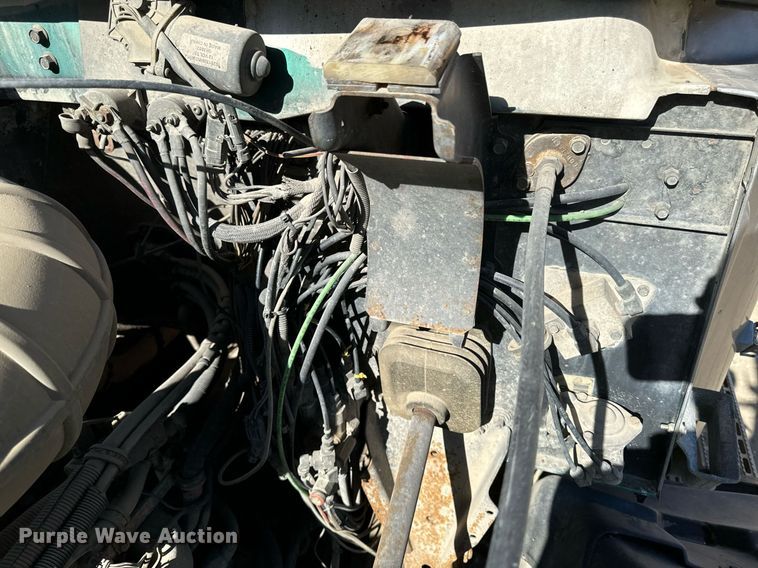 image for item DW2320 1994 Mack CL713 Granite Series dump truck