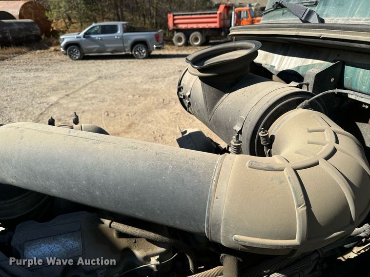 image for item DW2320 1994 Mack CL713 Granite Series dump truck