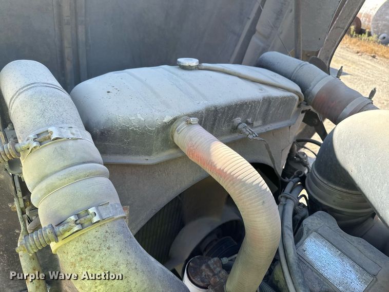 image for item DW2320 1994 Mack CL713 Granite Series dump truck