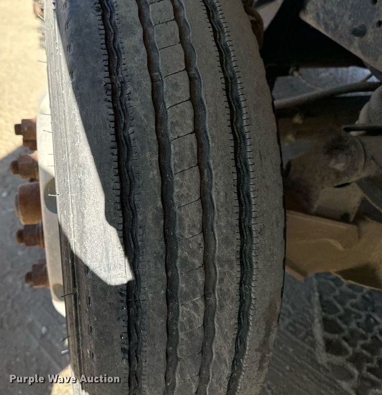 image for item DW2320 1994 Mack CL713 Granite Series dump truck