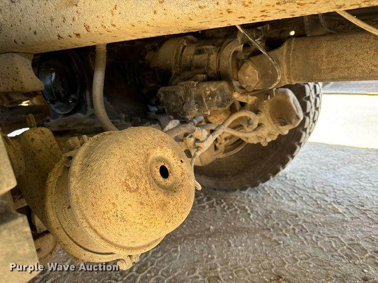 image for item DW2320 1994 Mack CL713 Granite Series dump truck