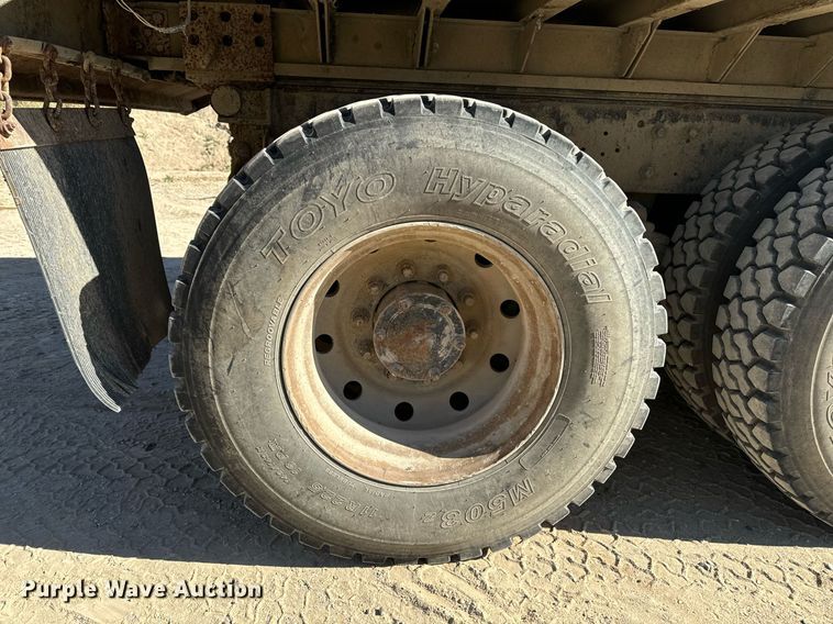 image for item DW2320 1994 Mack CL713 Granite Series dump truck