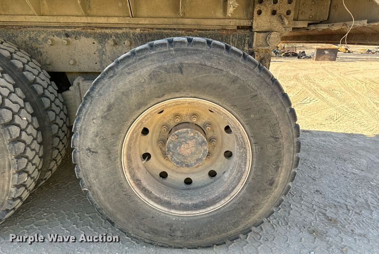 image for item DW2320 1994 Mack CL713 Granite Series dump truck