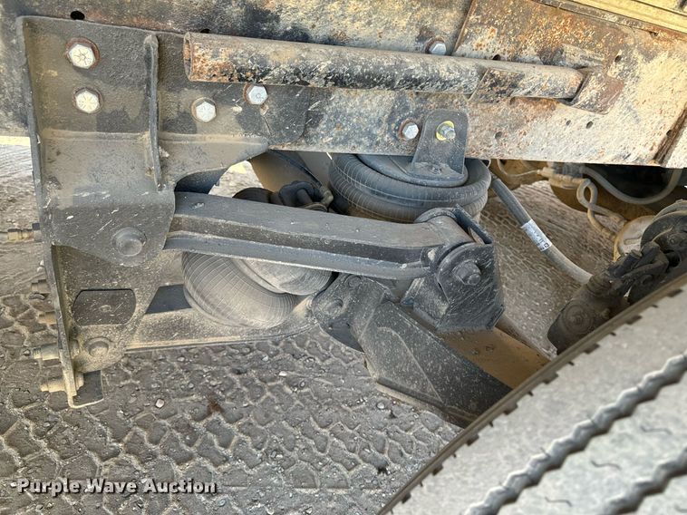 image for item DW2320 1994 Mack CL713 Granite Series dump truck