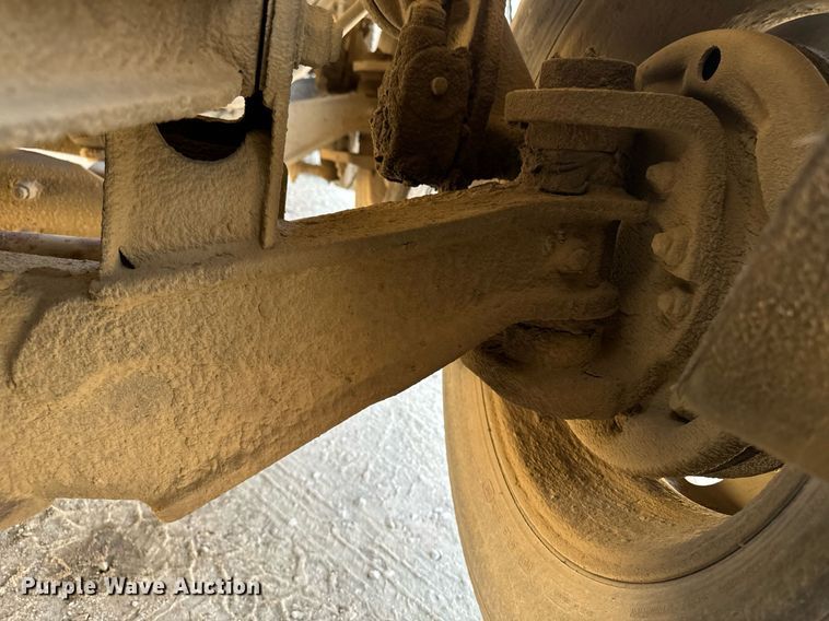 image for item DW2320 1994 Mack CL713 Granite Series dump truck