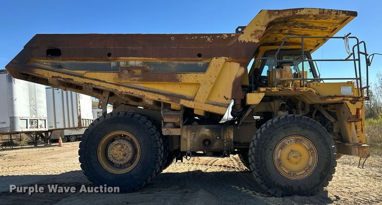 image for item DW2321 2000 Komatsu HD325-6 haul truck