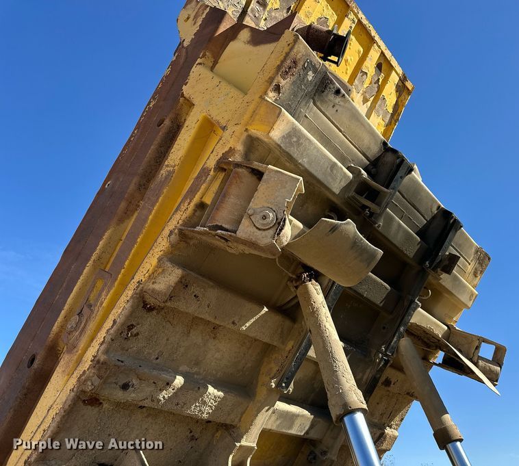 image for item DW2321 2000 Komatsu HD325-6 haul truck