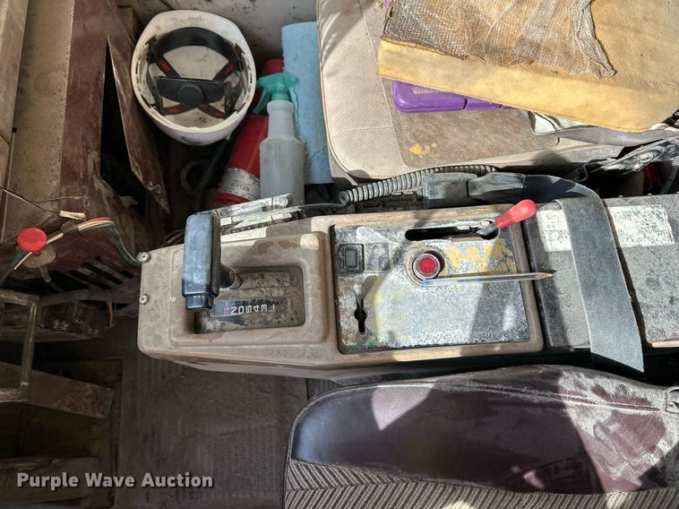 image for item DW2321 2000 Komatsu HD325-6 haul truck