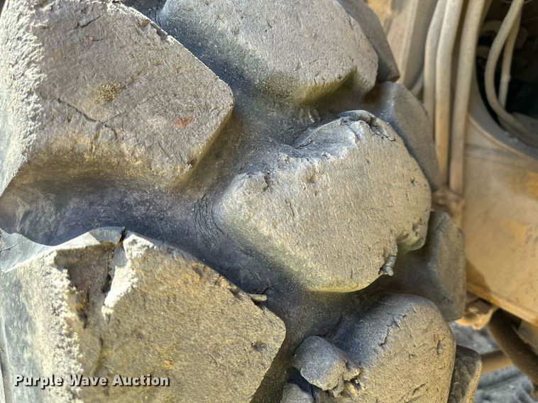 image for item DW2321 2000 Komatsu HD325-6 haul truck