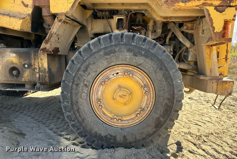 image for item DW2321 2000 Komatsu HD325-6 haul truck