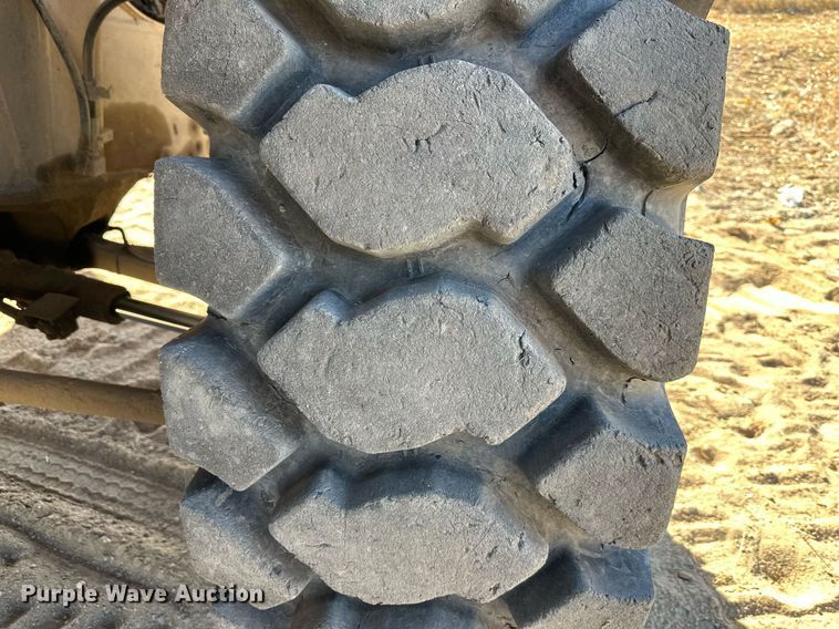 image for item DW2321 2000 Komatsu HD325-6 haul truck