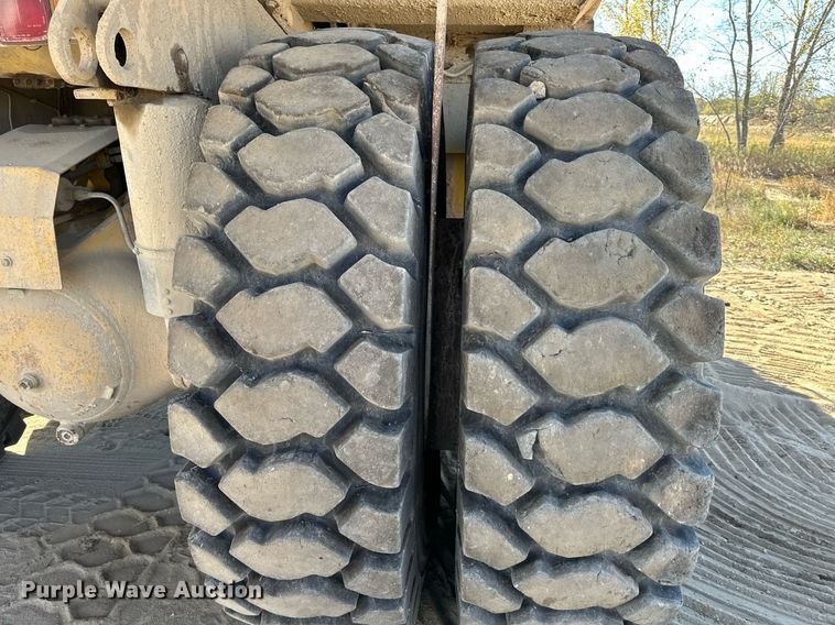 image for item DW2321 2000 Komatsu HD325-6 haul truck