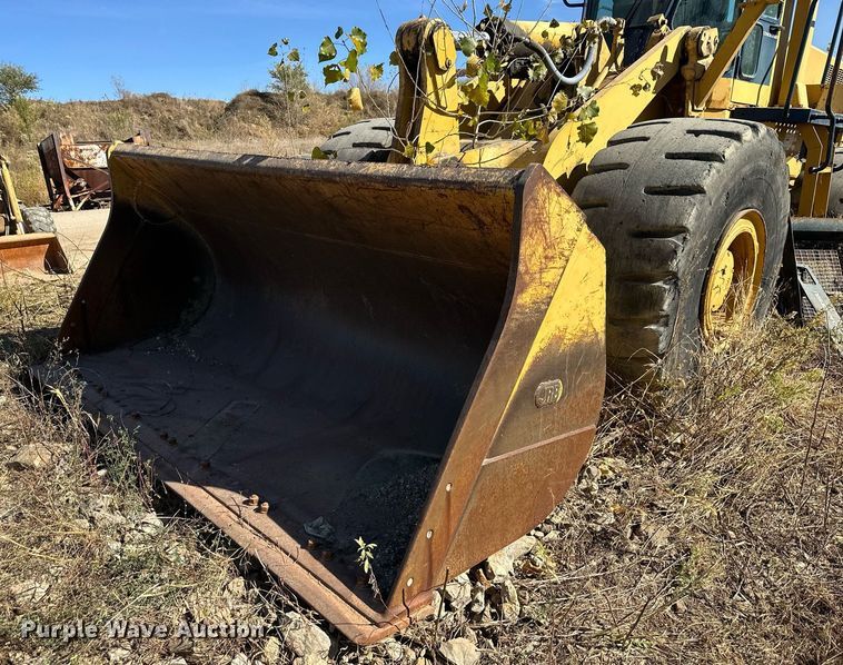 image for item DW2323 JRB WA450-2 wheel loader bucket
