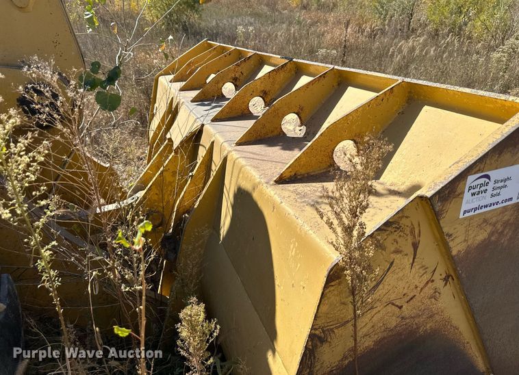 image for item DW2323 JRB WA450-2 wheel loader bucket