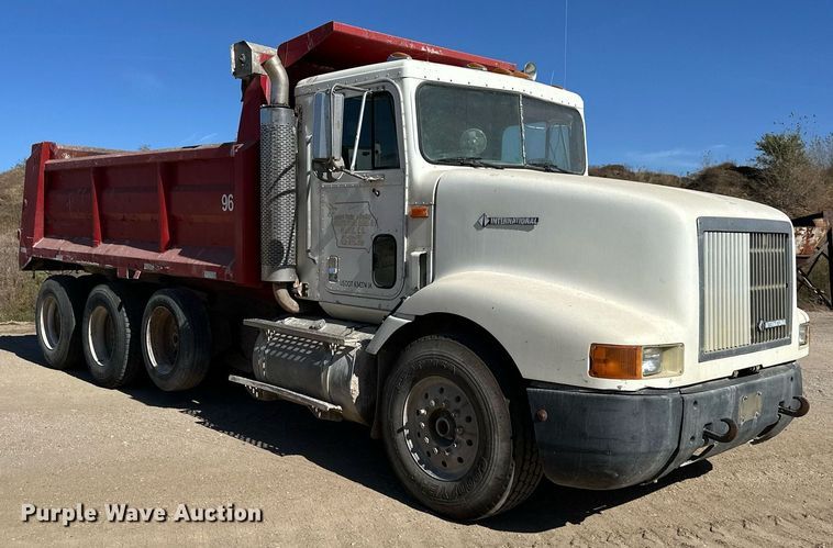 image for item DW2324 1996 International 9200 dump truck