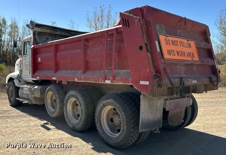 image for item DW2324 1996 International 9200 dump truck