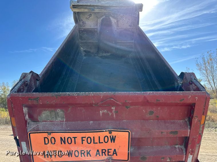 image for item DW2324 1996 International 9200 dump truck