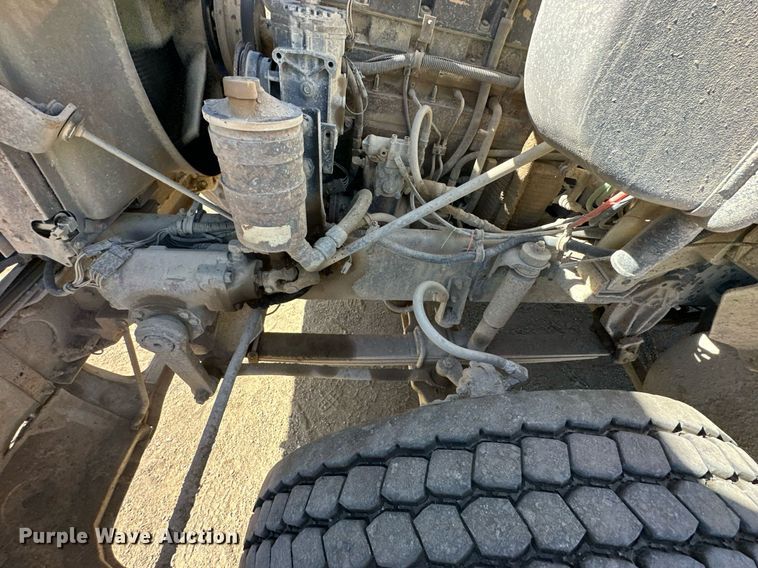 image for item DW2324 1996 International 9200 dump truck