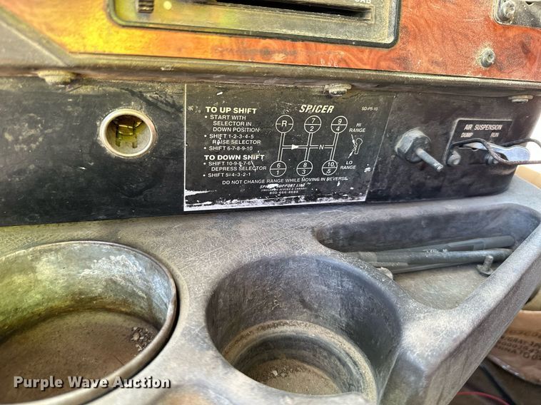 image for item DW2324 1996 International 9200 dump truck