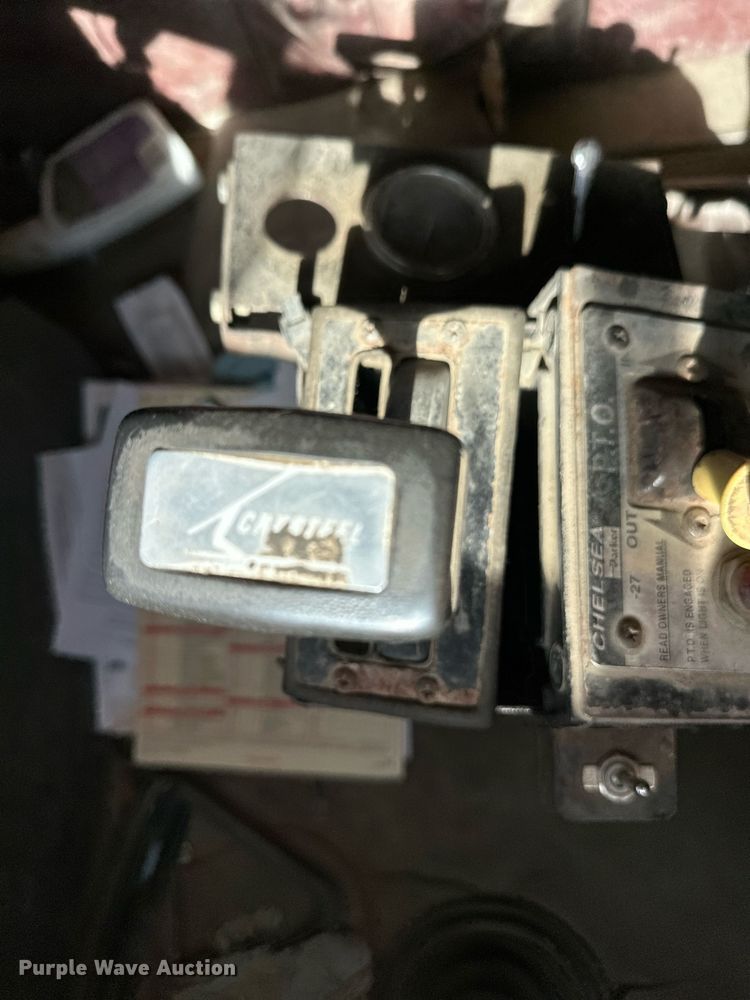 image for item DW2324 1996 International 9200 dump truck