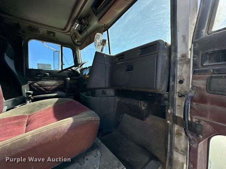 image for item DW2324 1996 International 9200 dump truck