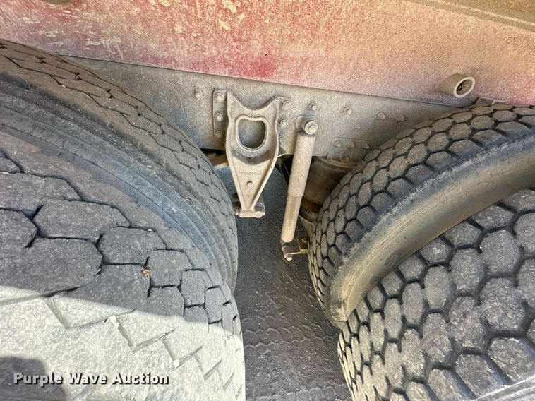 image for item DW2324 1996 International 9200 dump truck