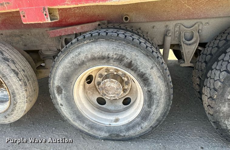 image for item DW2324 1996 International 9200 dump truck