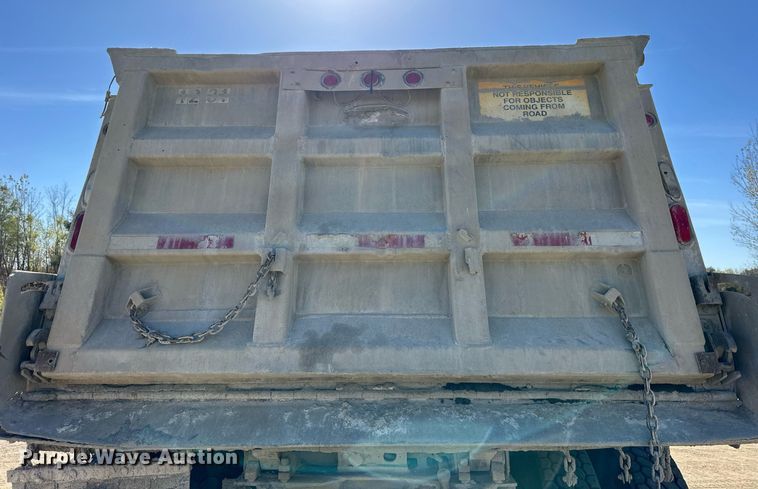 image for item DW2325 1994 Mack RD688S dump truck