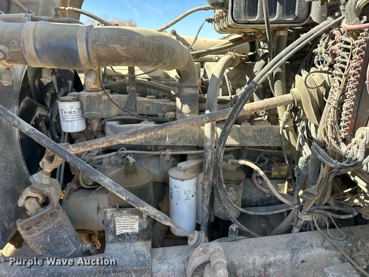 image for item DW2325 1994 Mack RD688S dump truck