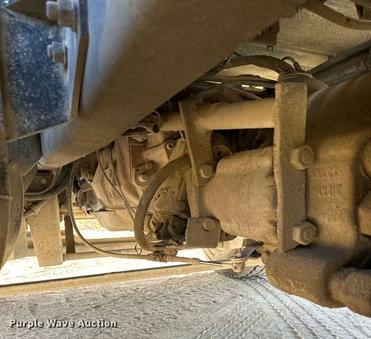 image for item DW2325 1994 Mack RD688S dump truck