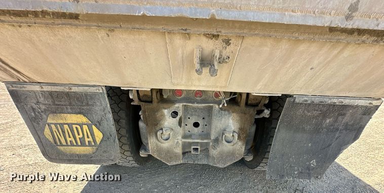 image for item DW2326 1994 Mack RD688S dump truck