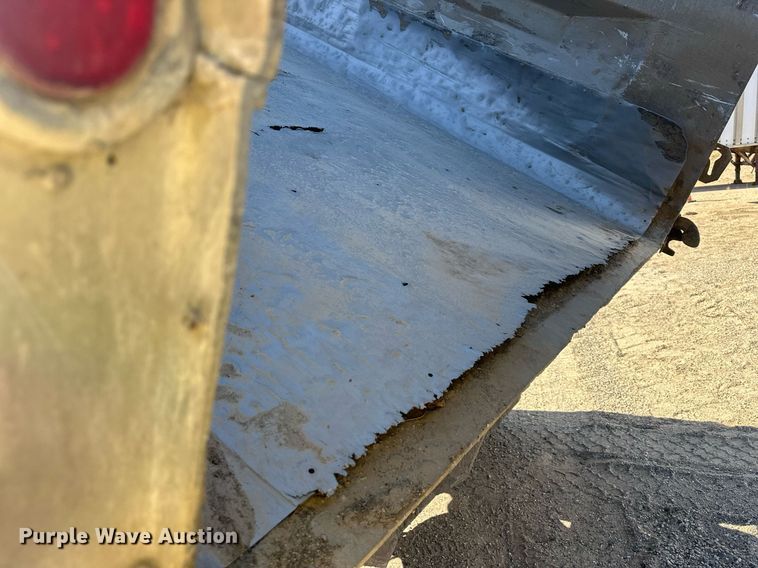 image for item DW2326 1994 Mack RD688S dump truck