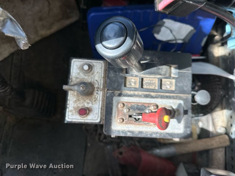 image for item DW2326 1994 Mack RD688S dump truck