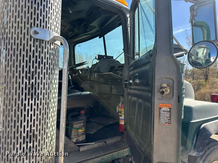 image for item DW2326 1994 Mack RD688S dump truck