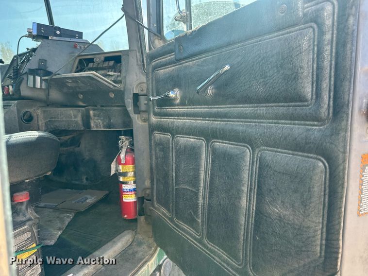 image for item DW2326 1994 Mack RD688S dump truck