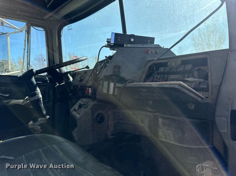 image for item DW2326 1994 Mack RD688S dump truck