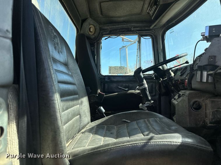 image for item DW2326 1994 Mack RD688S dump truck